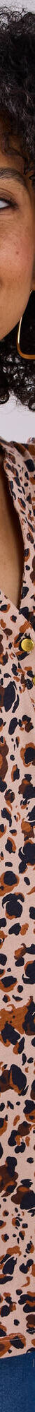 Tunique col boutonné imprimé peau-de-bête (beige / marine) Tunique col boutonné imprimé peau-de-bête (beige / marine)